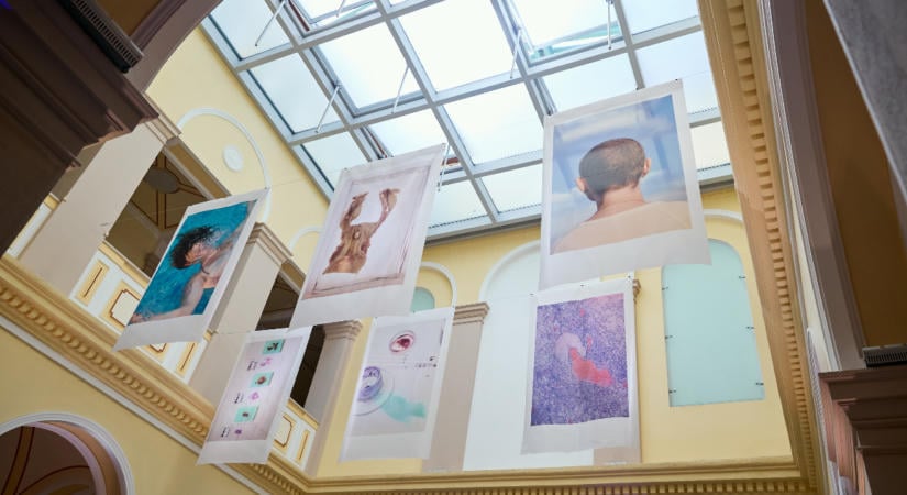A női test történetei, amelyekről túl sokáig hallgattunk – interjú Gáldi Vinkó Andrea fotográfussal