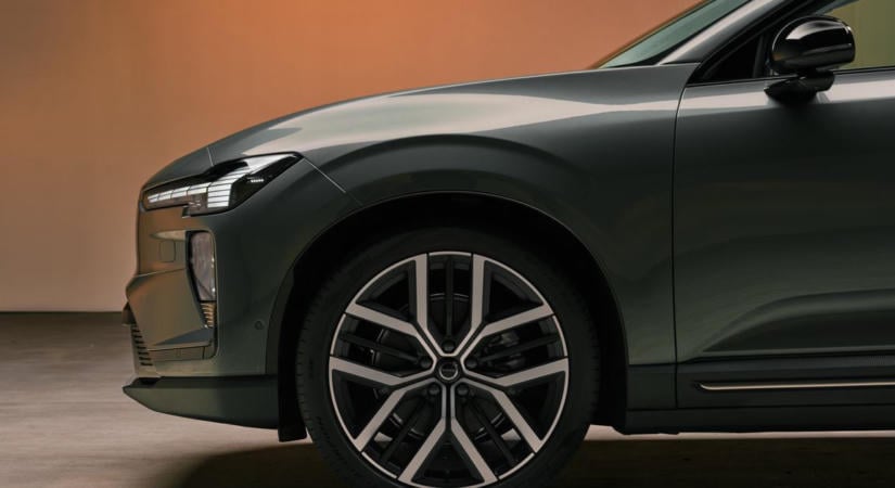 Jövőre jön a Volvo EX60 kisebb és olcsóbb testvére