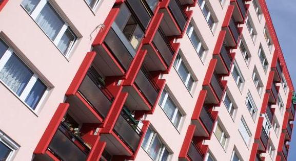 Megint tuti biznisz a panel, még a Havannán is