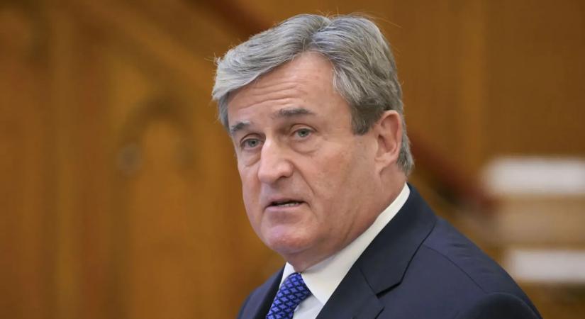 Kapitány István Shell-részvényeinek eladását követeli a Fidesz, de a 900 milliós nyereséget nem vezette le