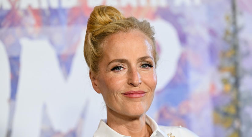 Pánszexuálisként coming out-olt Gillian Anderson: az X-Akták sztárja nem csak a férfiakhoz vonzódik
