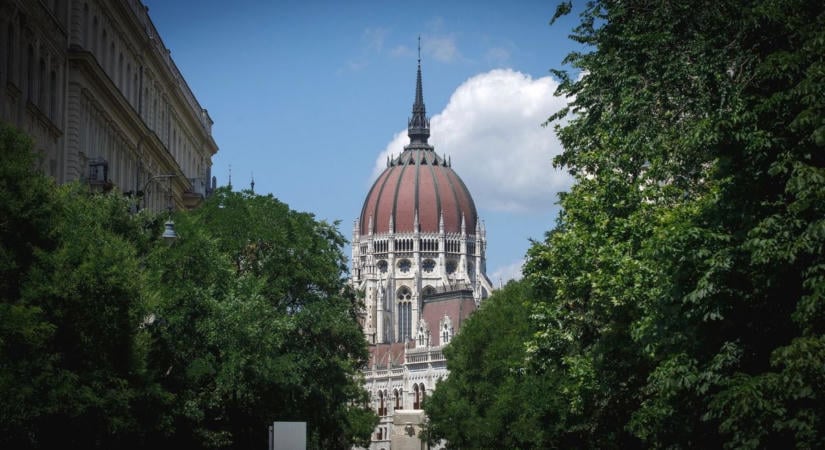 A lehető legtávolabb kerülnének Balogh Pétertől, kizárta a képviselőt a kínos ügy miatt a Fidesz-KDNP – ez még nem elég a pártszövetségnek, „ez akkora kockázat, hogy nem fér bele!"