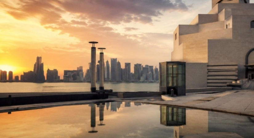 DUBAJBÓL LOS ANGELESBE REPÜLT AZ EGYESÜLT ARAB EMÍRSÉGEK ELSŐ MESTERSÉGES INTELLIGENCIÁVAL FELSZERELT MŰHOLDJA