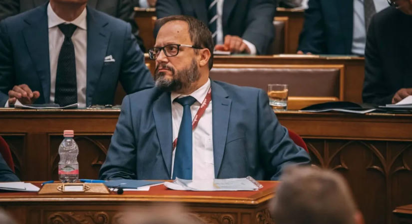 Rekordhiányt hozott az augusztus, 2311 milliárd forinttal szakadt be a költségvetés