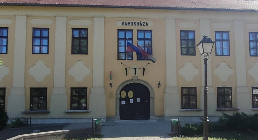 Nagy változások Kapuváron: távozik a strandvezető, egy orvoshoz kerül három körzet