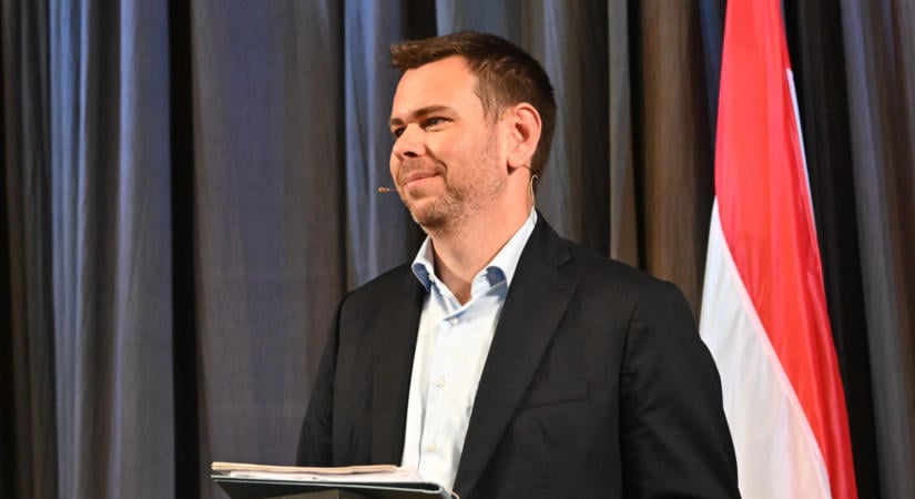 Vitézy Dávid méltatta a bringás reggelit