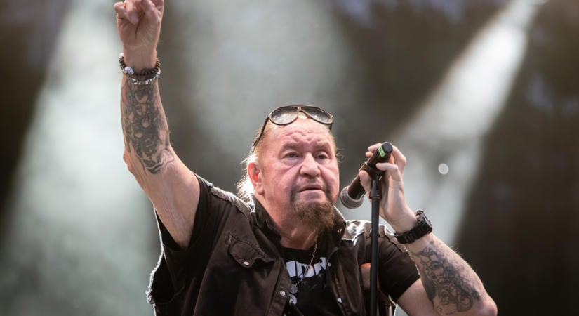 Meghalt Deák Bill Gyula, a magyar blues legendás énekese