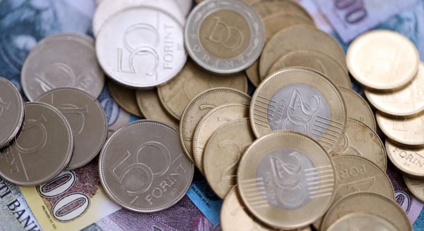Vad libikókázásba kezdett Magyar Péter beszéde alatt a forint, gyengült az OTP és a Mol