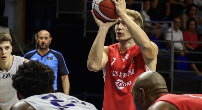 Legalább két hétre kiesett Durázi Krisztofer