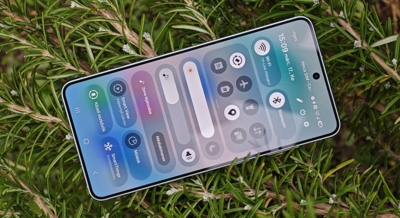 Felemás memóriaszettel érkezik a Galaxy S27?