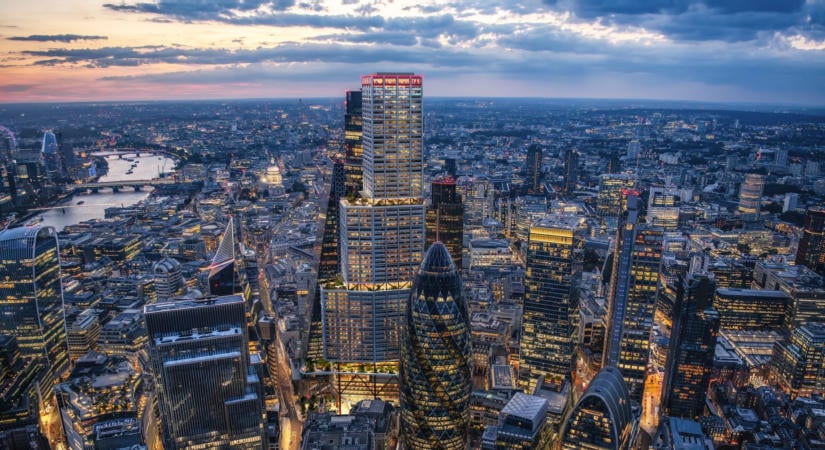 Épülhet London 400 milliárdos felhőkarcolója, égi tantermekkel és nyilvános tetőkerttel