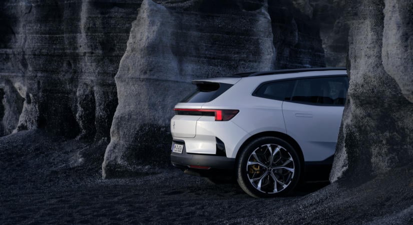 A Polestar 21 millióért ad hátsó ablakot és hozzá egy jó villanyautót