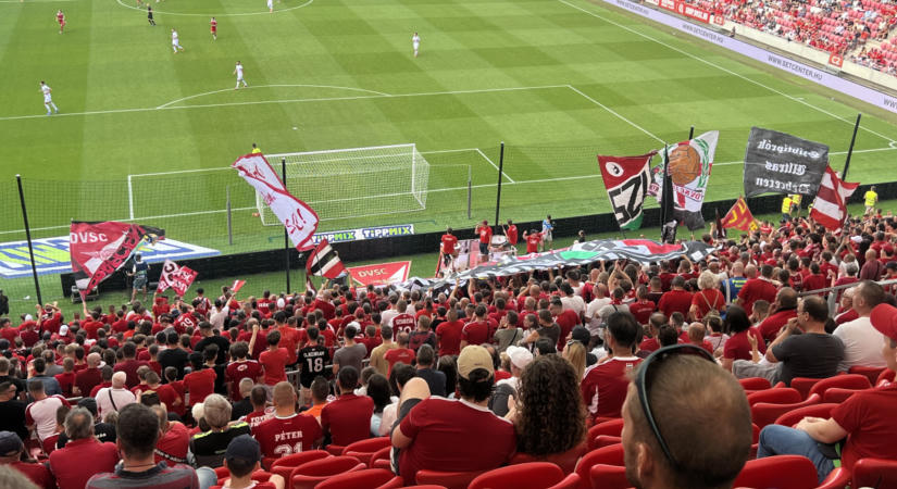 DVSC-FC Köbenhavn: most kivételesen bevihetik a szurkolók a fél literes palackokat