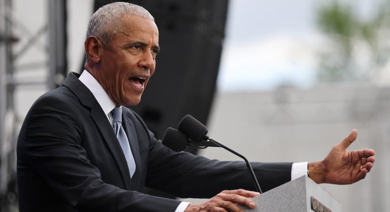 Figyelmeztetett Barack Obama, szerepet kaphat az AI az amerikai választási kampányban