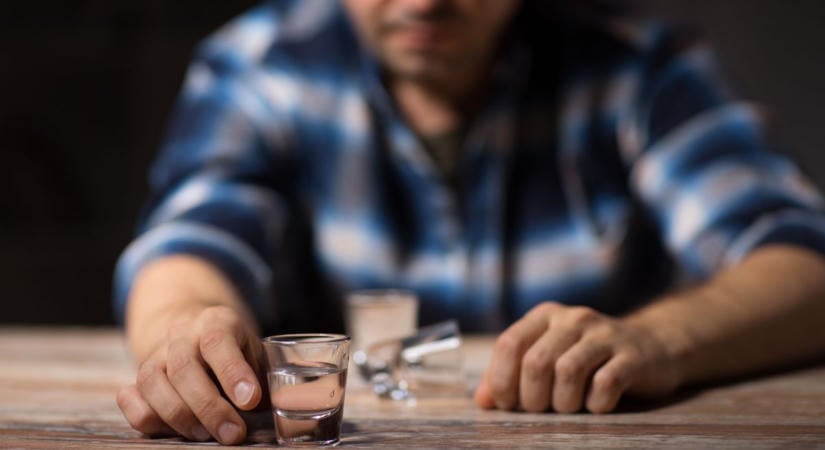 Kívülről rendezett életet éltek, belül az alkohol uralta őket – így szabadult meg Rita és Jóska a függőségüktől