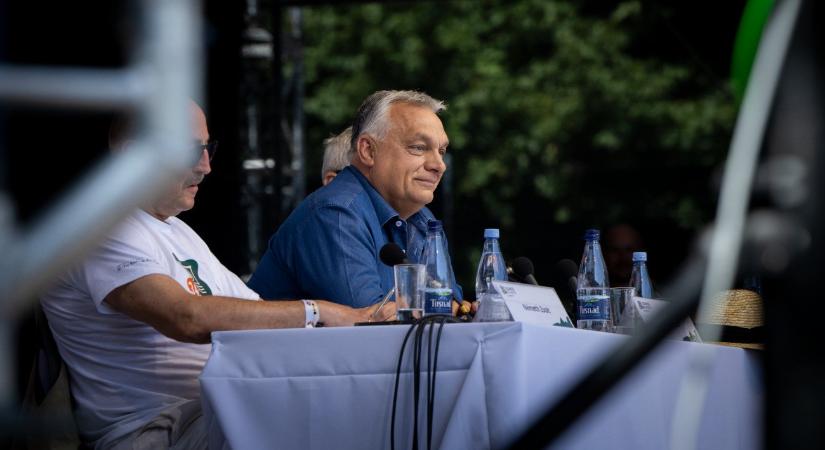 Felvétel készült a fejét fogó Orbán Viktorról – videó