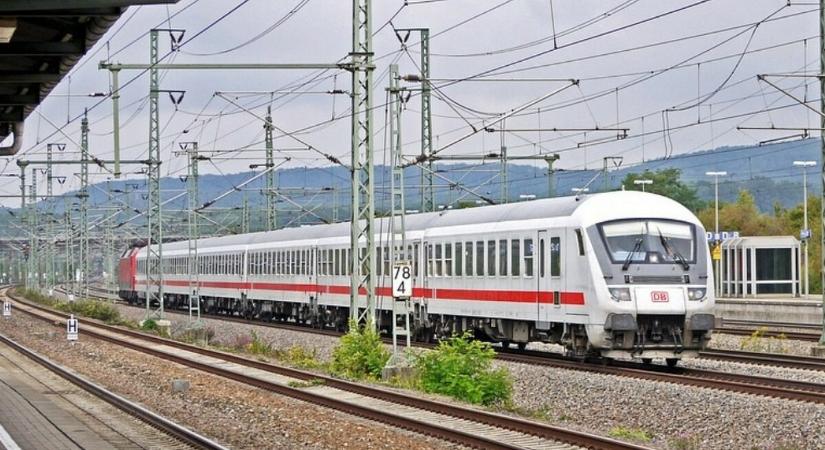 Tízéves vasúti fejlesztési program indul megközelítőleg 3500 milliárd forintból