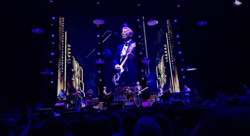 Botrányba fulladt Eric Clapton koncertje