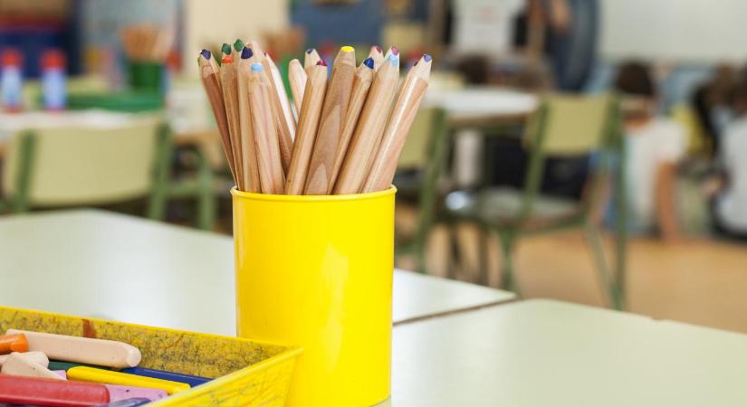 Százezer forintos iskolakezdési támogatást kaphat mintegy 400 ezer gyermek