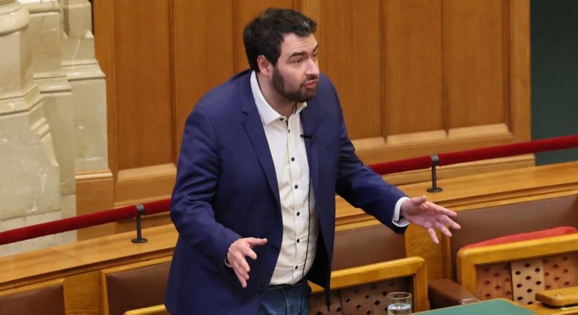 50 embert lakoltattak ki egy XVI. kerületi házból, Jámbor András szerint csalók miatt kerültek utcára