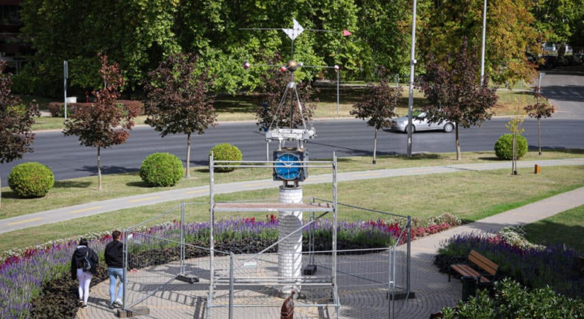 Megújul a Nagy Imre téri köztéri óra Nagyatádon