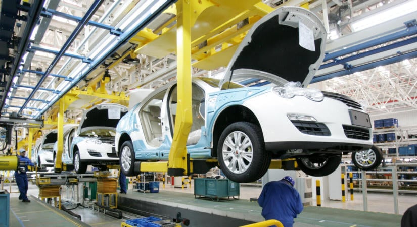 Egy magyar autóipari cégnek is be kell nyelnie a veszteségeket a kínai nyomulás miatt