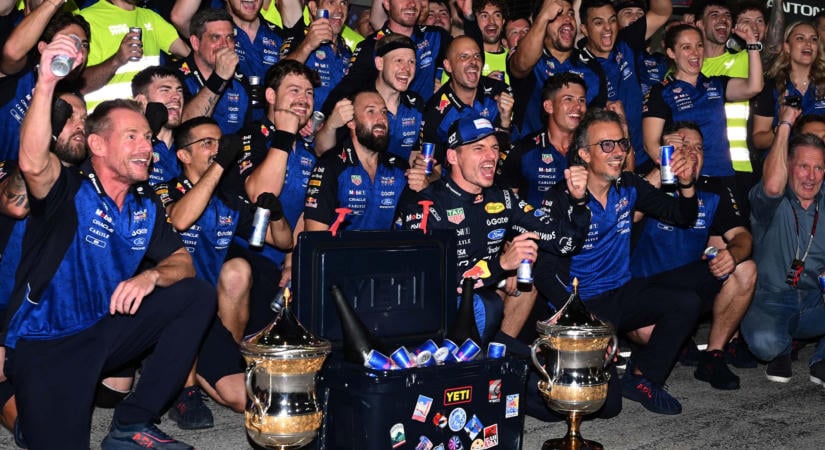 Verstappen nem esett pánikba a borzalmas rajt után