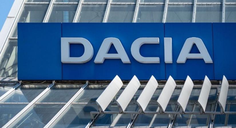 Dacia: egyelőre pocsék formában a román autógyártó, az elektromos modellekben bízik a cégvezér: – "Nincs szándékunk a kínai kínálatot lemásolni vagy átvenni"
