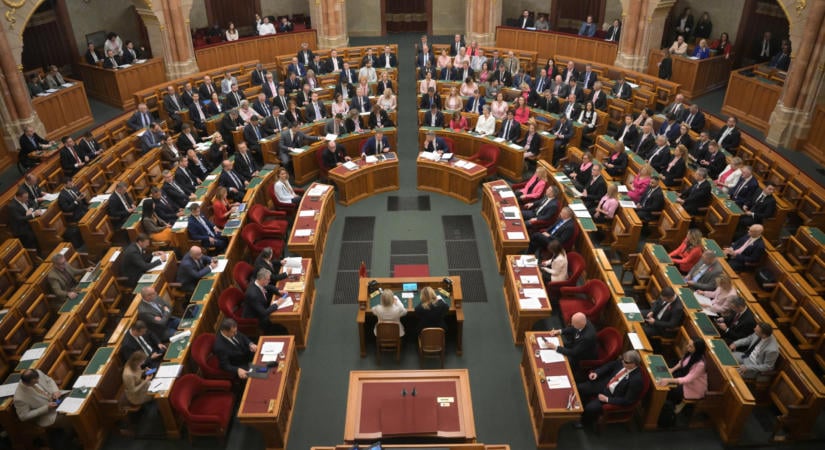 Tisza-kormány: szavaz a parlament a 2026-os költségvetésről, személyi változások az energetikai területen