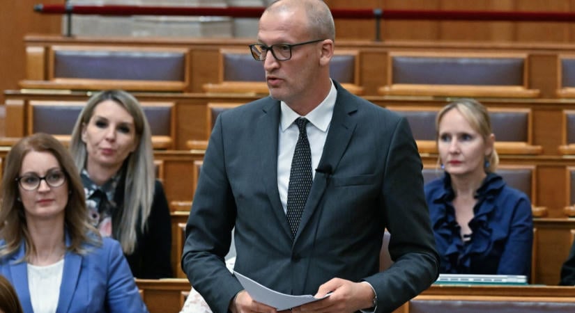 Tarr Zoltán: megszűnik a Magyar Nemzeti Múzeum Közgyűjteményi Központ
