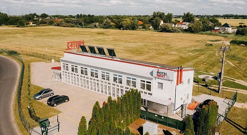 Megszűnt a szerződés, a dolgozók mégis vissza akartak költözni