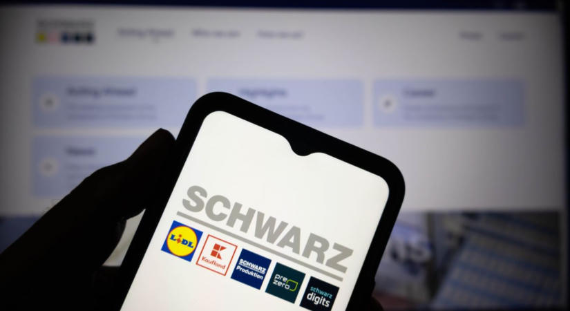 Óriási beruházást jelentett be a Lidl anyavállalata: 2200 milliárd forint elköltésével mentenék meg Európát – beszállnak a közigazgatásba is, ez intő jel a magyaroknak