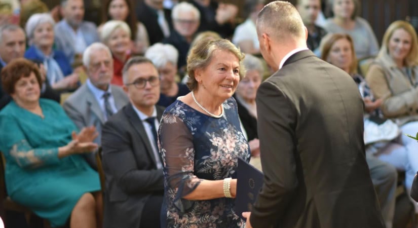 50, 60 és 70 éve szerezték diplomájukat – megható ünnepségen köszöntötték a pedagógusokat Zalaegerszegen (galéria)