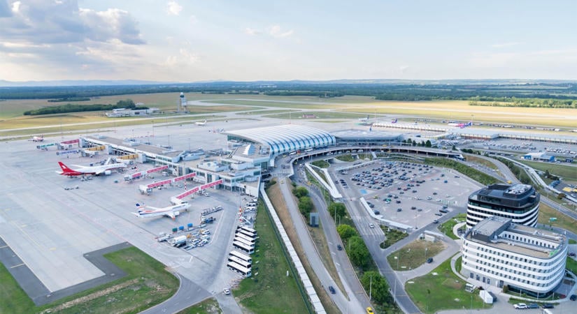 Erős utasforgalom mellett 19,5 százalékkal csökkent a cargo szeptemberben Budapesten