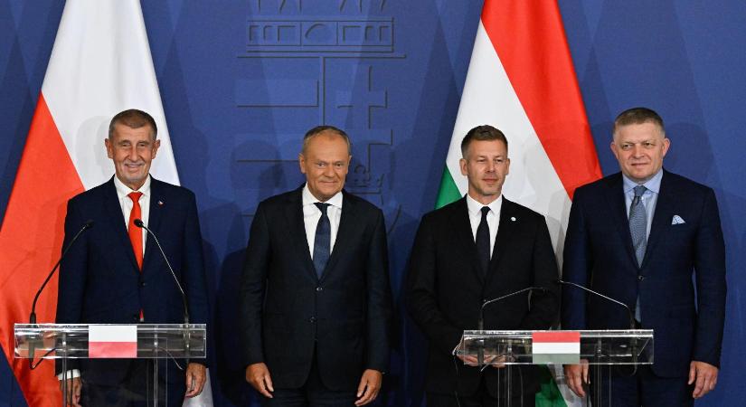 Gödöllőn találkoztak a V4-ek, Donald Tusk megköszönte Magyar Péternek, hogy visszahozta a reményt