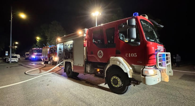 Hatalmas tűz pusztít Szendrőládnál! Több tűzoltóegység a helyszínen
