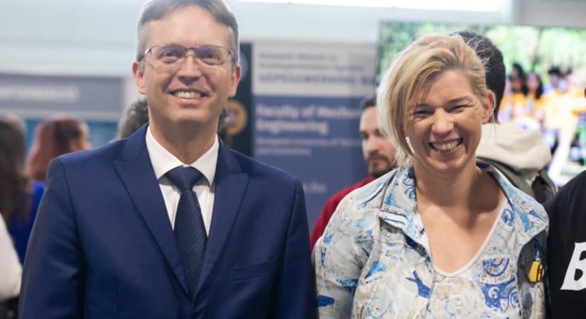 Varga-Bajusz Veronika letartóztatását is meghosszabbította a bíróság