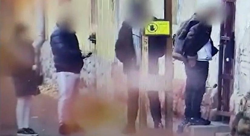 Videó: elkapták Mamit, aki a Blaha Lujza térnél árulta a kristályt
