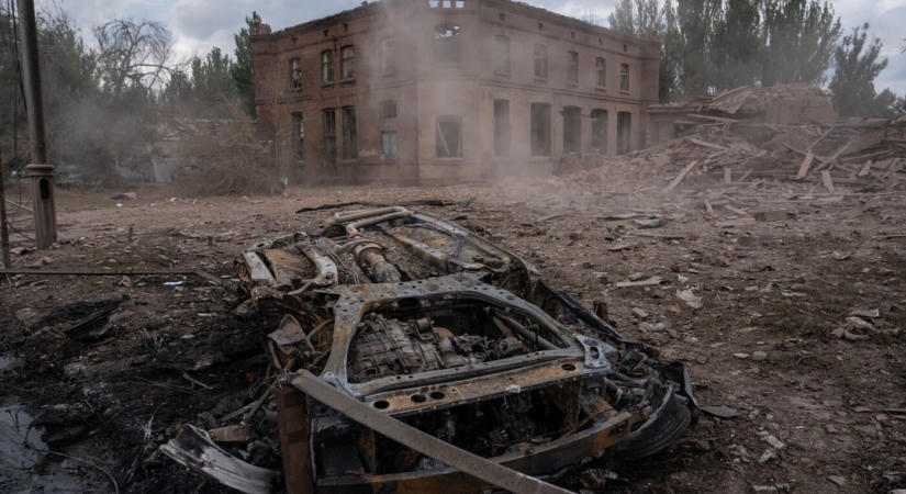 Brutális rakétatámadás érte Ukrajnát, gyerekek is meghaltak a bombázásban
