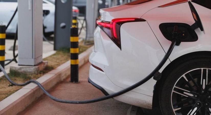 Hszi Csin-pingnek könyörög Brüsszel, hogy fékezze meg a Bydet és a többieket, különben nagy baj lesz