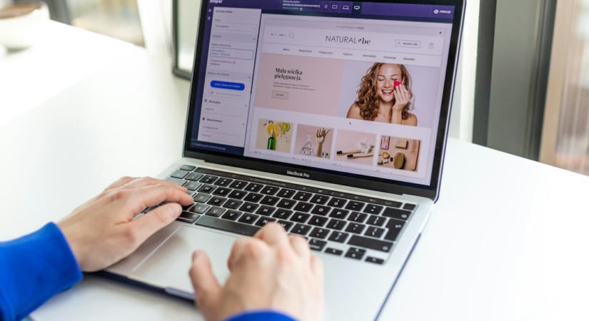 Bemutatta a Canvas-t a Shopify, AI-csevegéssel építhető online boltot