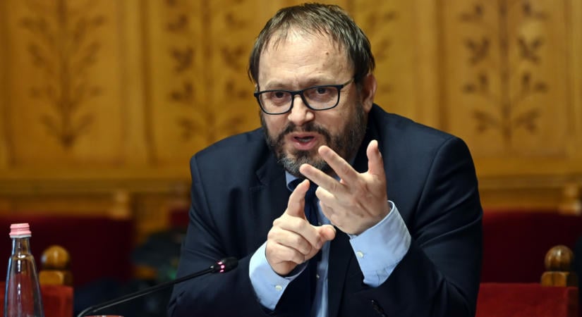 Kármán felfedte a bűvös számokat: rengeteg pénzt tesz a nyugdíjasok zsebébe a Tisza-kormány