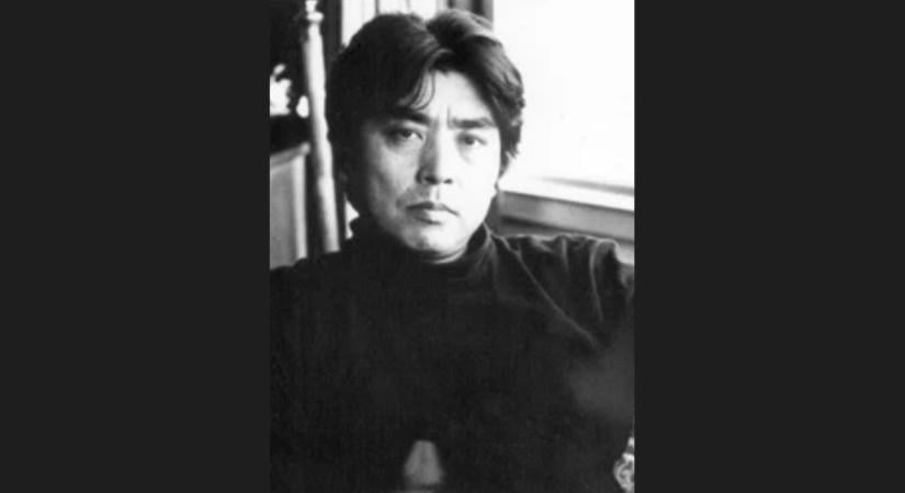 Meghalt Murakami Rjú japán író