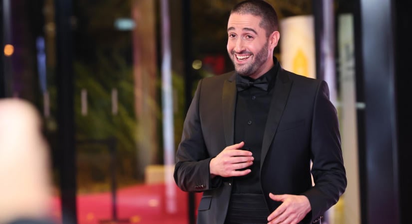 Óriási siker: már több mint 40 országban játsszák Király Viktor dalát