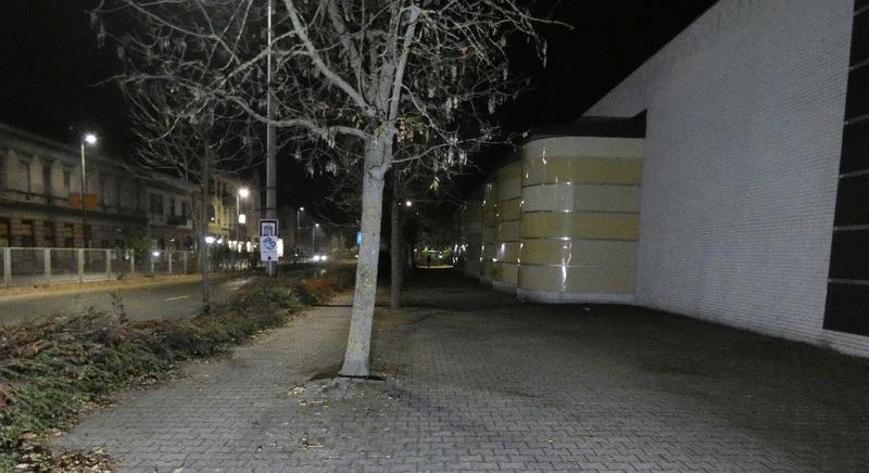 Járókelőkre támadtak és raboltak is