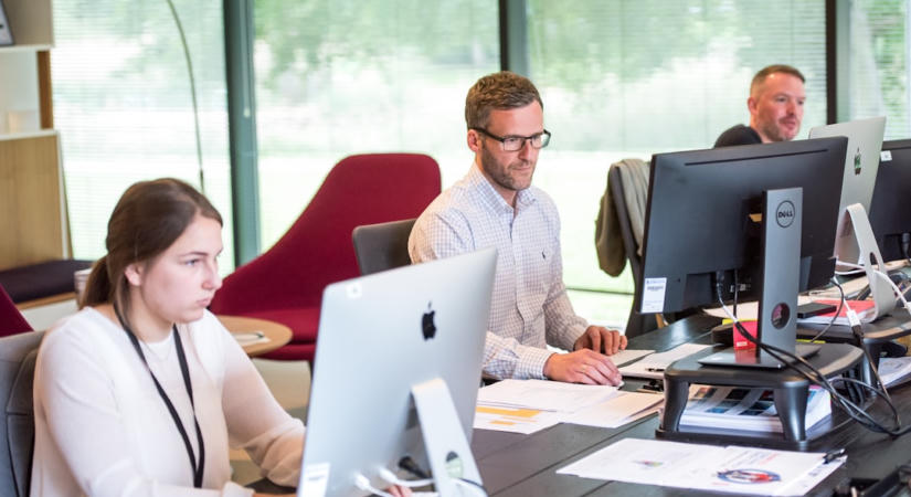 Siker-alapú díjazást vezet be egyes nagyvállalatai körében az OpenAI