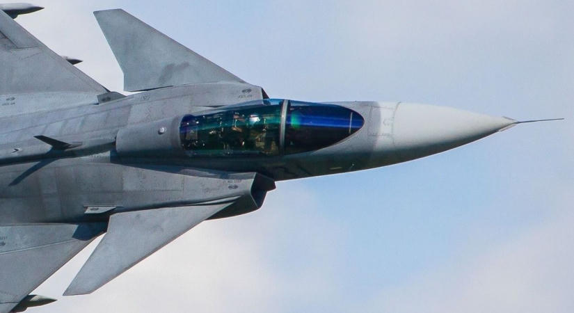 A fekete doboz titkaitól várják a választ a szolnoki Gripen-baleset kivizsgálói