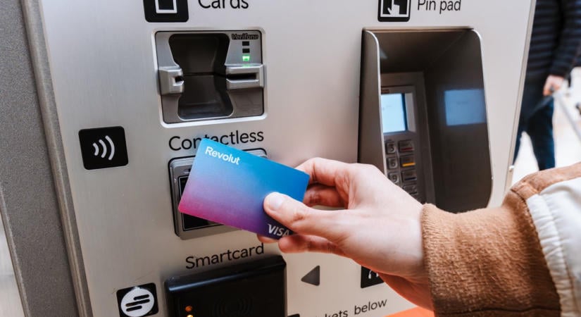 Bedőlt a Revolut, nem működött a pénzváltás és a kártyás fizetés sem