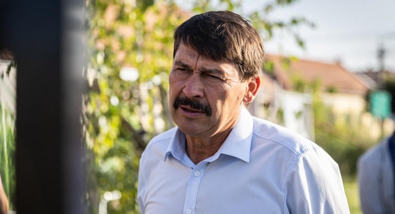 „Hazugság, hogy a Külügyminisztérium egyengette művészi pályafutásom” – Áder János lánya reagált az őt ért vádakra