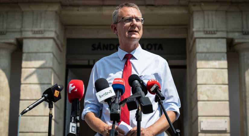 Rétvári Bence nekiment a kormánynak, több mint hatszázmillió forint azonnali kifizetését követeli